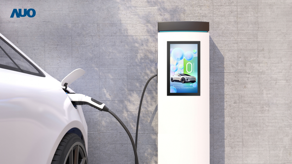 友達〝EVSE車用充電樁解決方案〞專為電動汽車充電樁設計，具有高亮度、克服戶外艱難環境的耐溫、耐紫外線等特性，並搭載散熱性及擴充性強的高效能工業電腦，可實現人機互動訴求，如資訊顯示、支付等應用